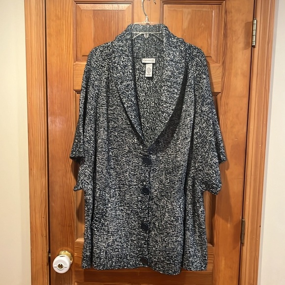 Catherine’s women’s quarter sleeve button down cardigan sweater size 3X.(26/28W) - Picture 1 of 8